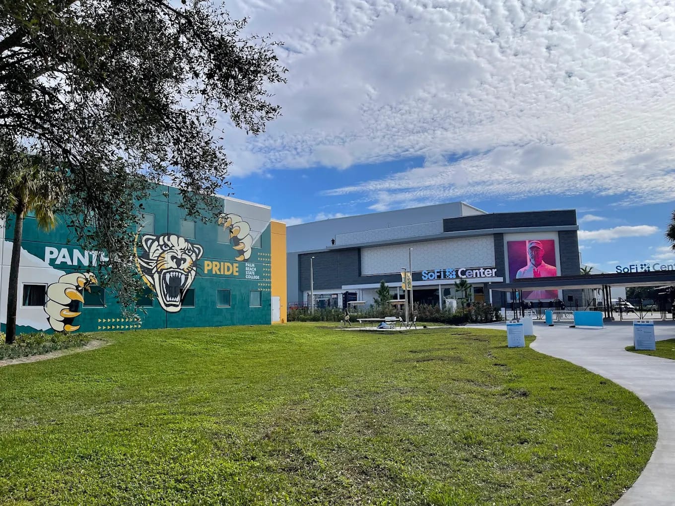 SoFi Centre