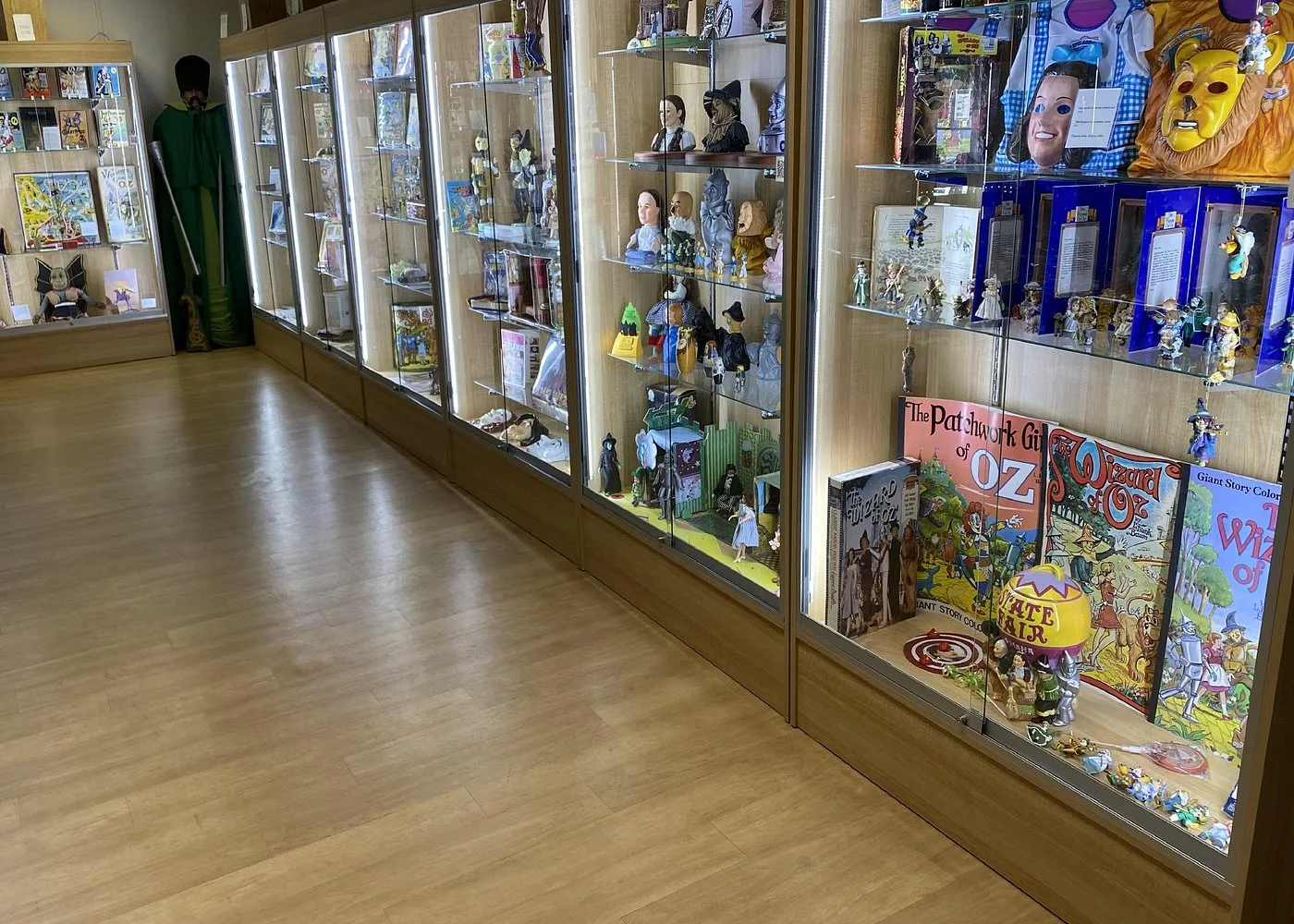 Wizard of OZ Museum tour