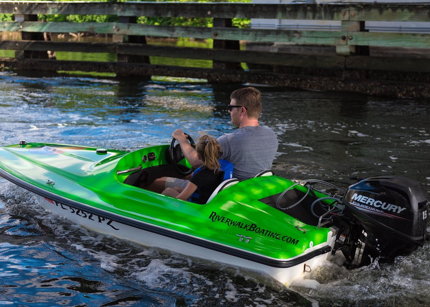 Mini Power Boat Rental at Tampa Riverwalk-2