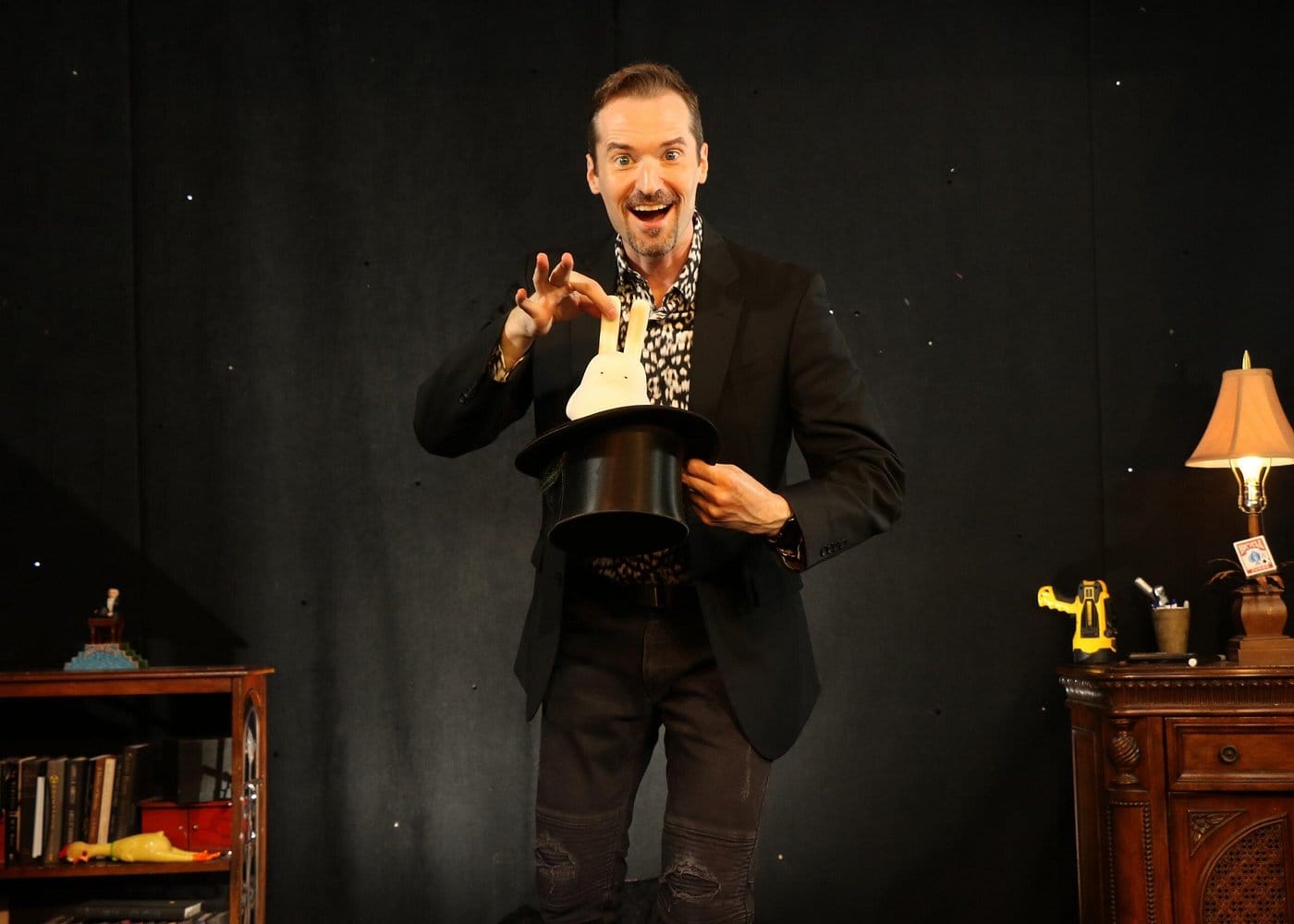 The Outta Control Magic Dinner Show in Orlando-1 The Outta Control Magic Dinner Show in Orlando-1