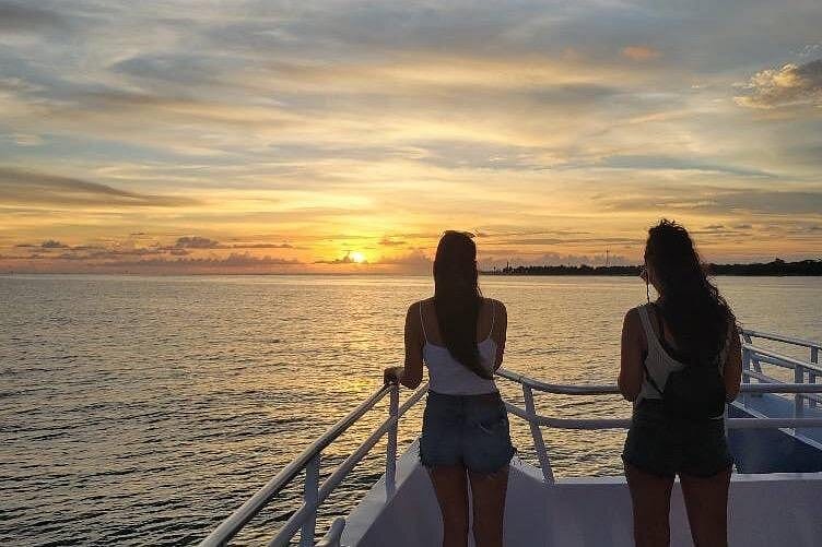 2-Hour Sunset Cruise Tour in St. Petersburg-3 2-Hour Sunset Cruise Tour in St. Petersburg-3